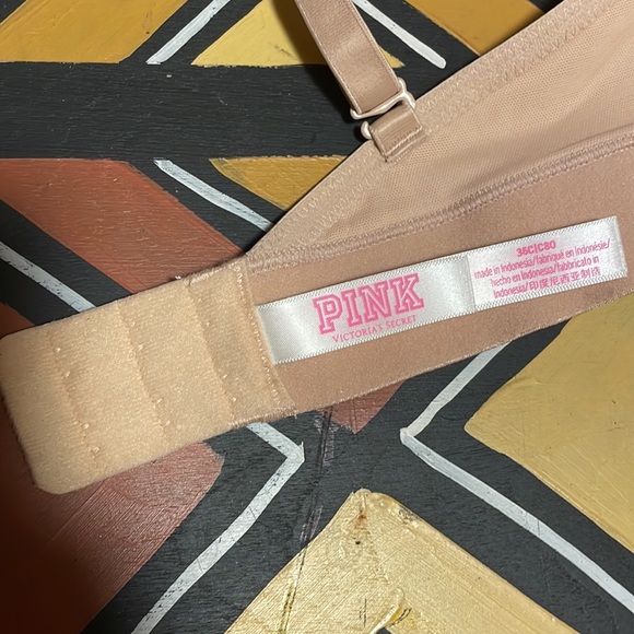 Nwo VS pink wireless beige bra - Picture 3 of 4